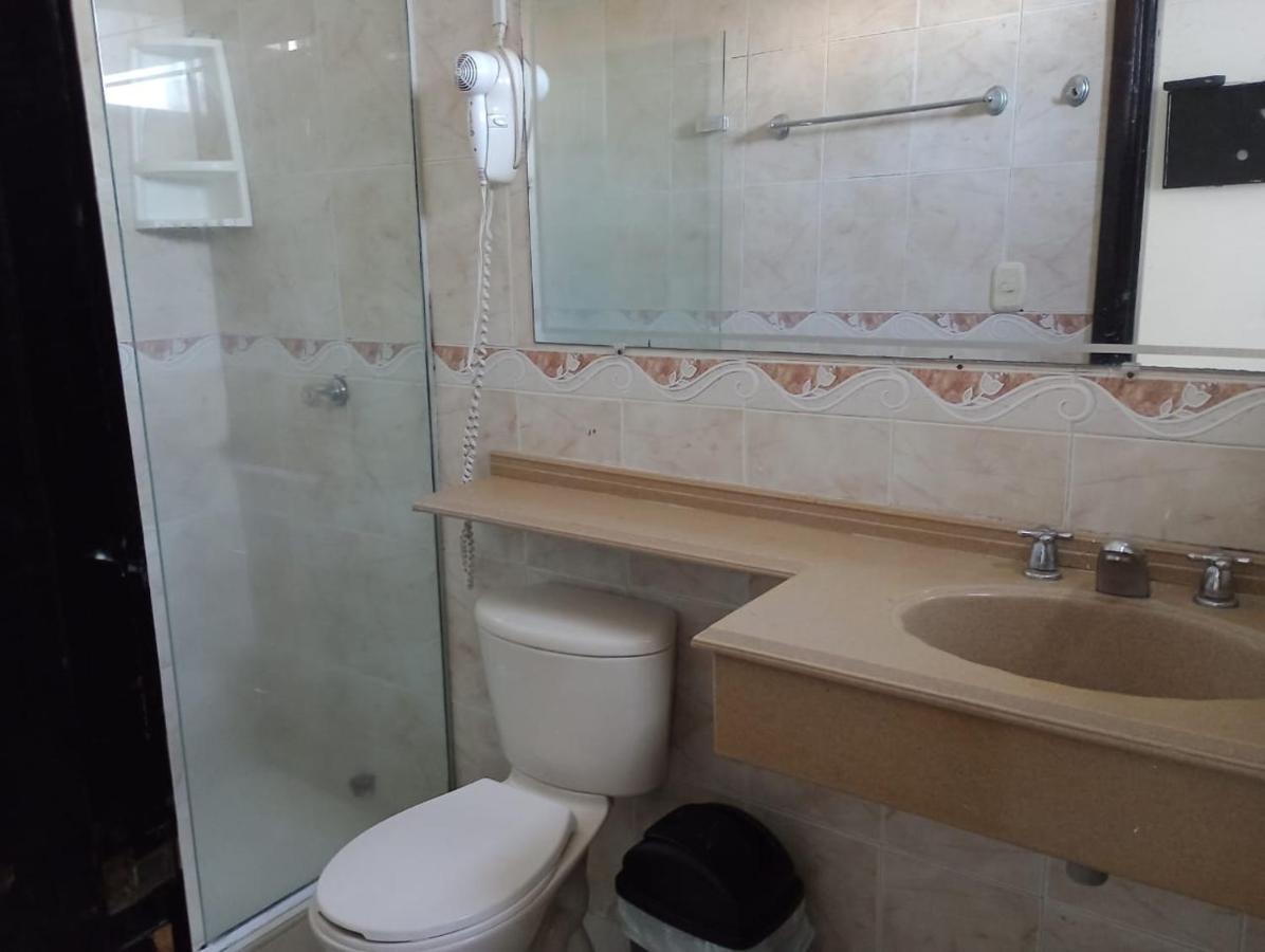 Hotel Suite Imperial 72 巴兰基亚 外观 照片