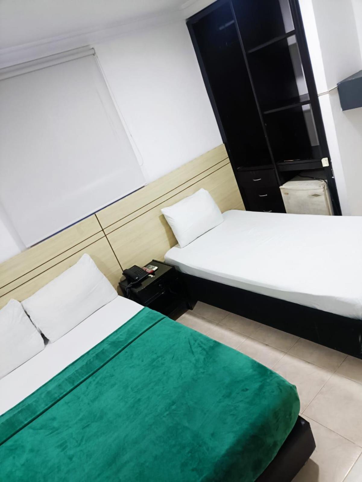 Hotel Suite Imperial 72 巴兰基亚 外观 照片